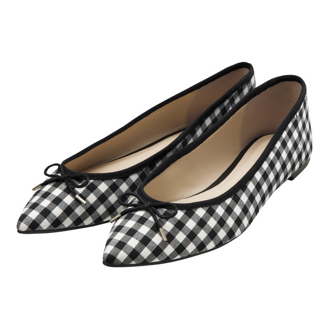 ポインテッドバレエシューズ