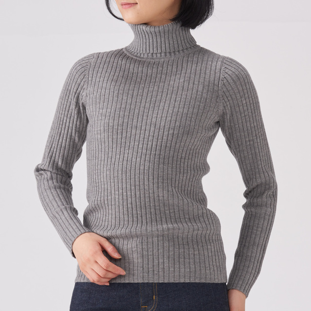 首のチクチクをおさえた・ワイドリブ洗えるタートルネックセーター