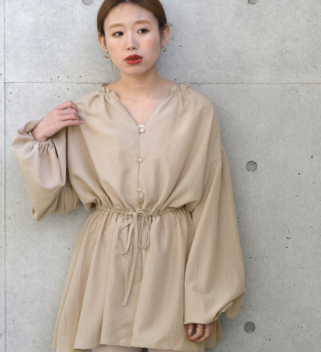 ウエストリボンギャザーブラウス