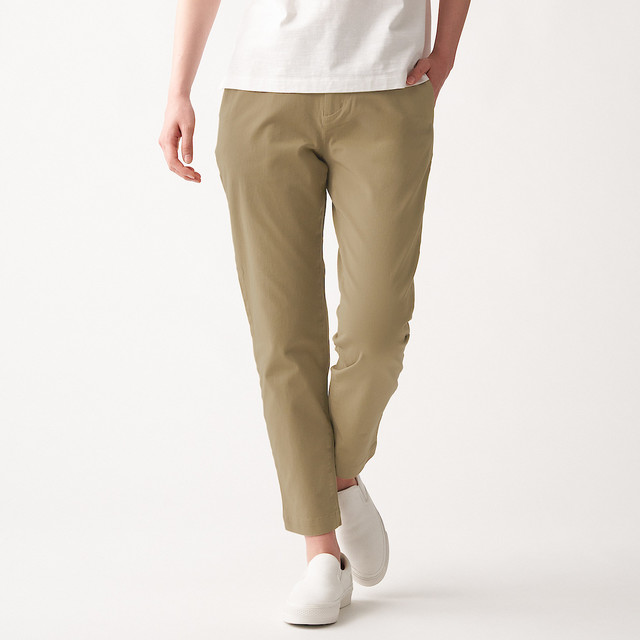 縦横ストレッチチノイージーボーイフィットパンツ　アンクル丈