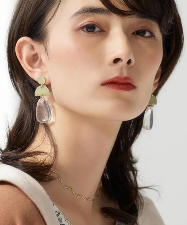 クリアパーツ＆メタルプレートピアス