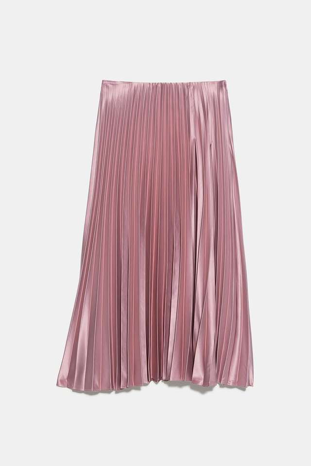 サテンプリーツスカート