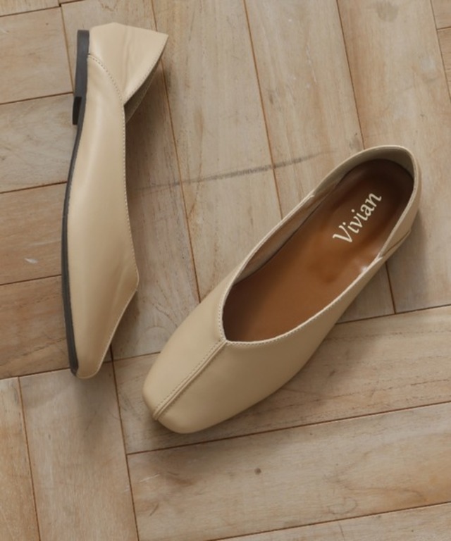 スクエアトゥセンターステッチデザインVカットバブーシュ