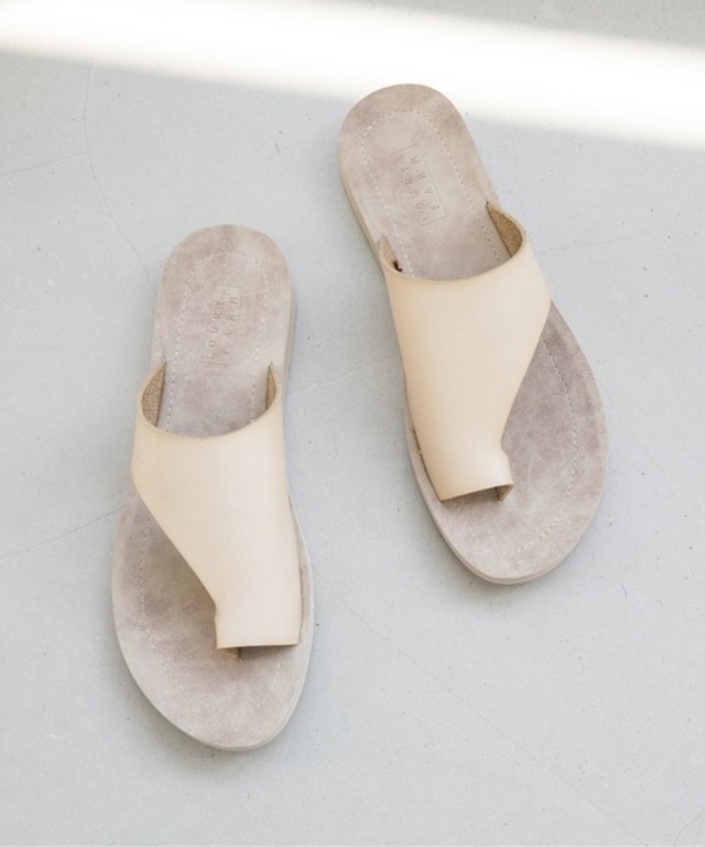 アシメトングサンダル