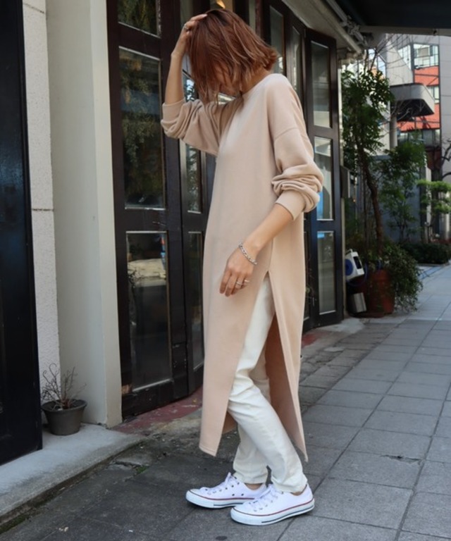 サイドスリットルーズスウェットワンピース