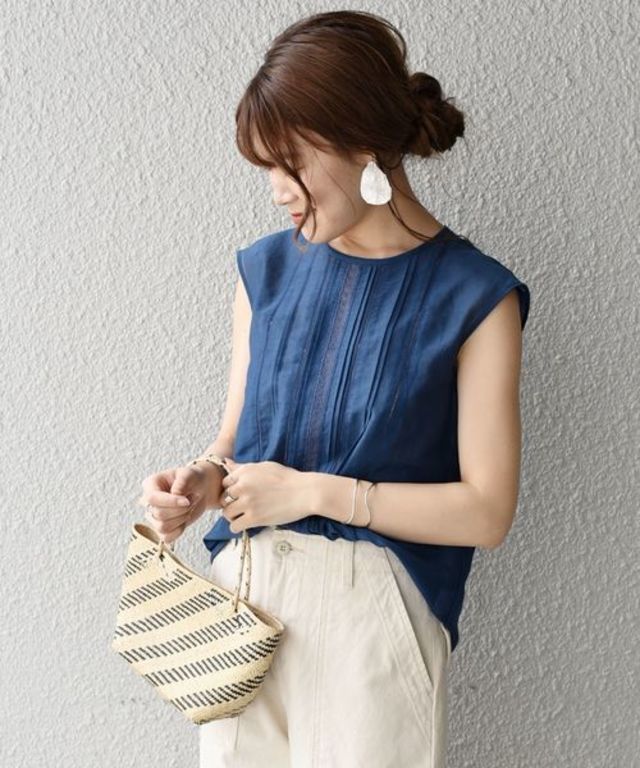 コットンシルクフレンチスリーブブラウス