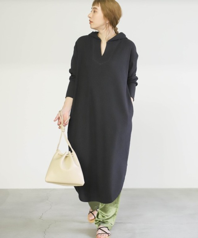 フーディロングワンピース