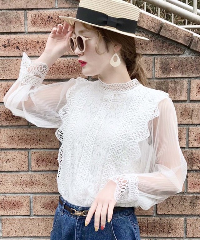 プチハイネックレースブラウス