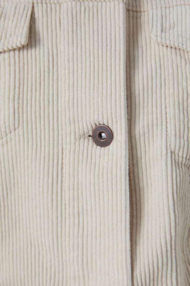 ポケット付きコーデュロイ地シャツジャケット