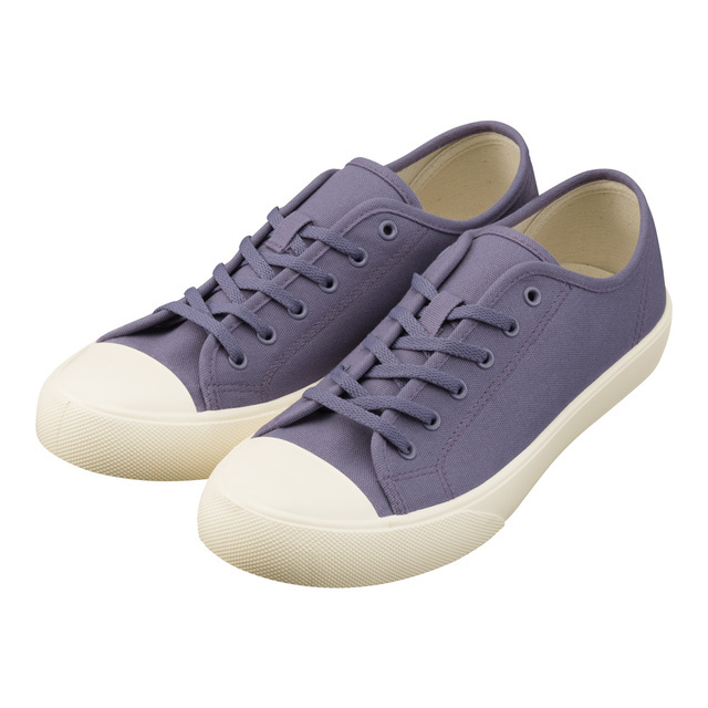 クリーンキャンバススニーカー