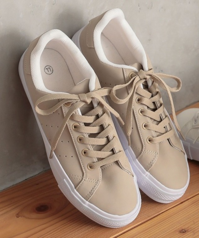 ローテクスニーカー