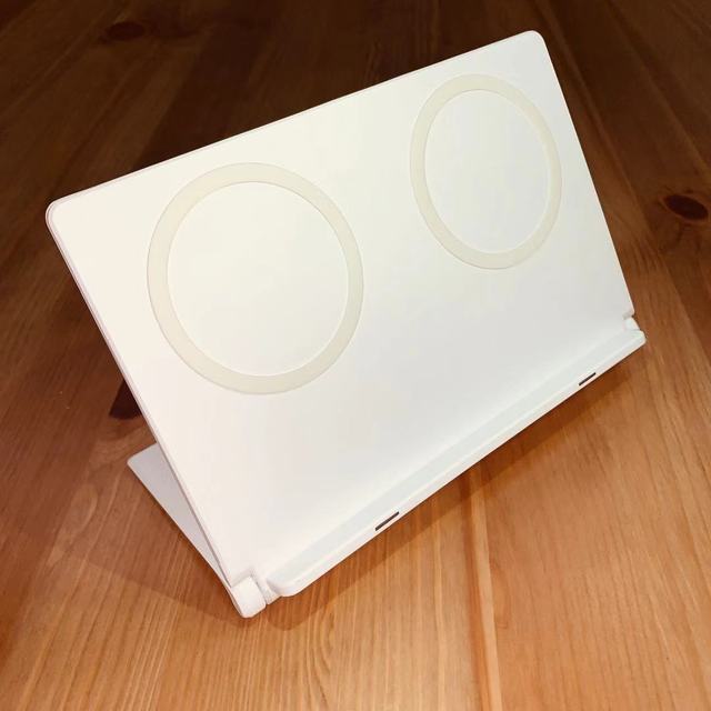 2台同時ワイヤレス充電器