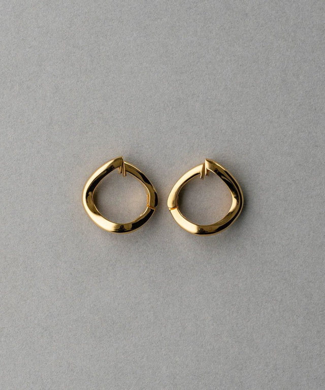 ハグイヤリング