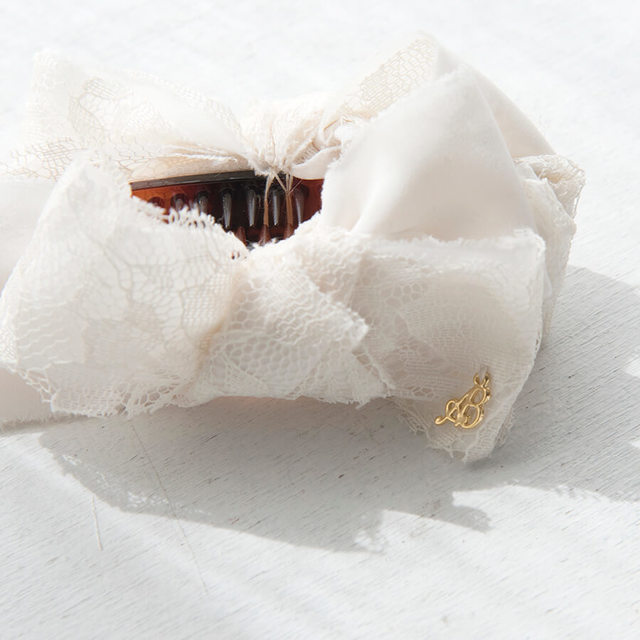 レースリボンバナナクリップ