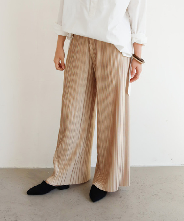 【Holiday】ミニプリーツワイドパンツ