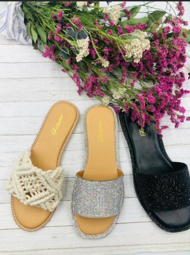 ラインストーンサンダル