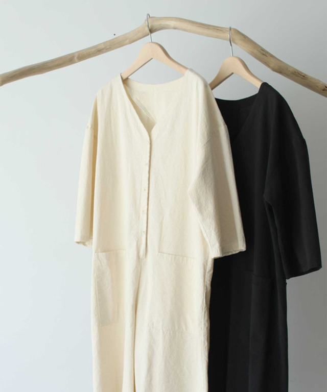 via j ジャンプスーツ