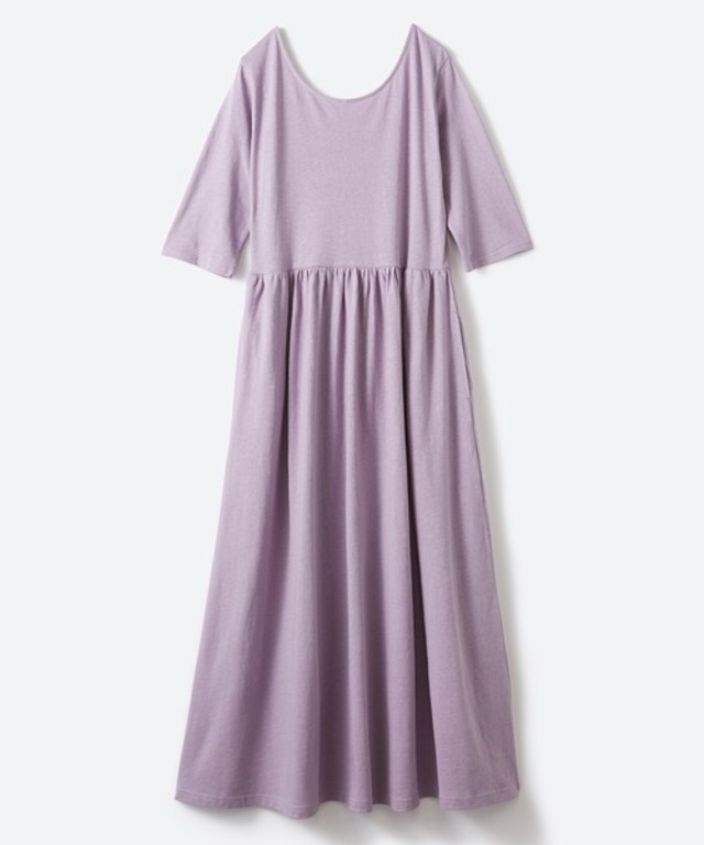 こっそり色っぽ忍ばせて　すぽっと着るだけで大人かわいい背中開きワンピース