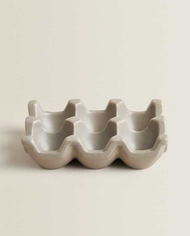 ストーンウェア製 エッグスタンド