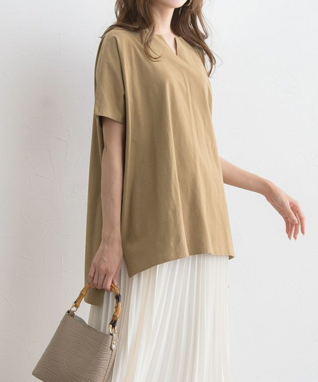 キーネックオーバーTシャツ