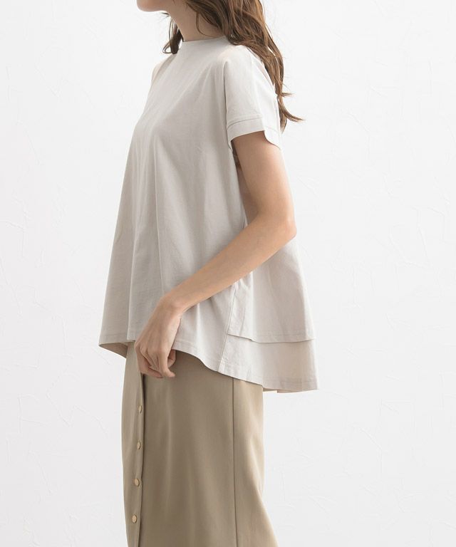 バックフリル切り替えトップス