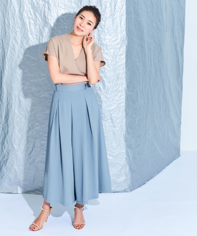 ハイウエストタックフレアパンツ