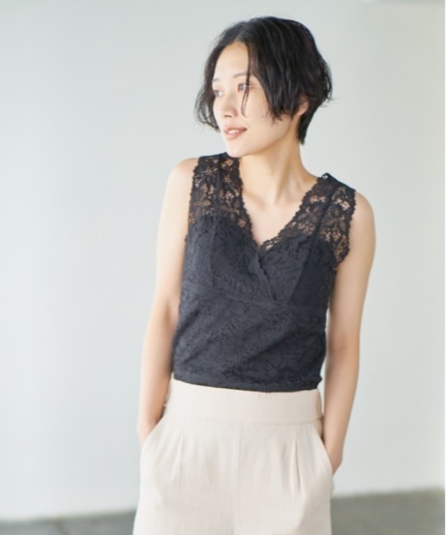 カップ付きレースタンク