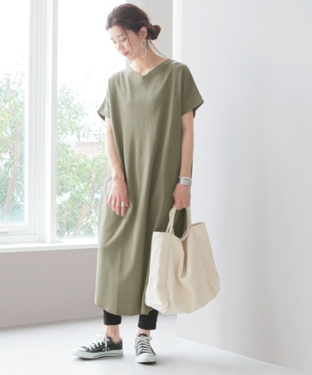 【zozotown限定】バックタック Vネックワッフル ワンピース