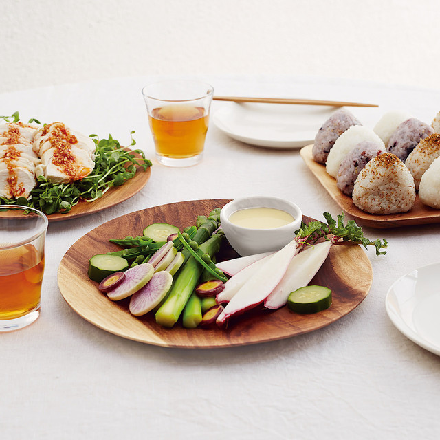 アカシア プレート 約直径23cm×高さ2cm