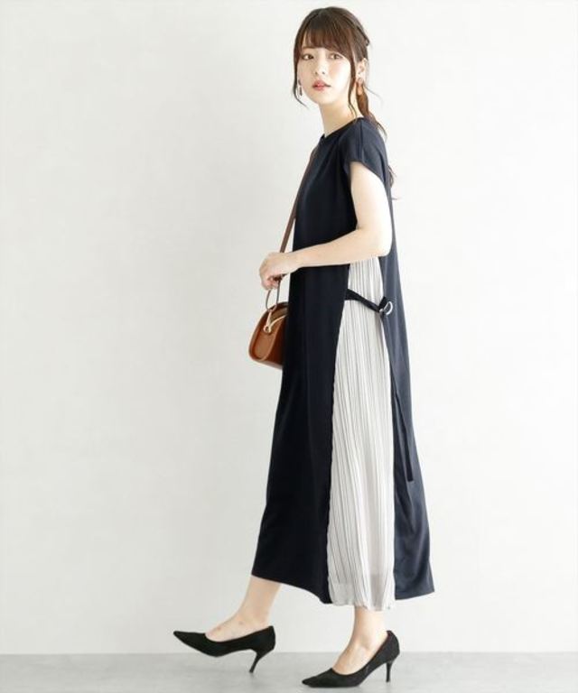 【半袖/長袖】サイドプリーツロングワンピース