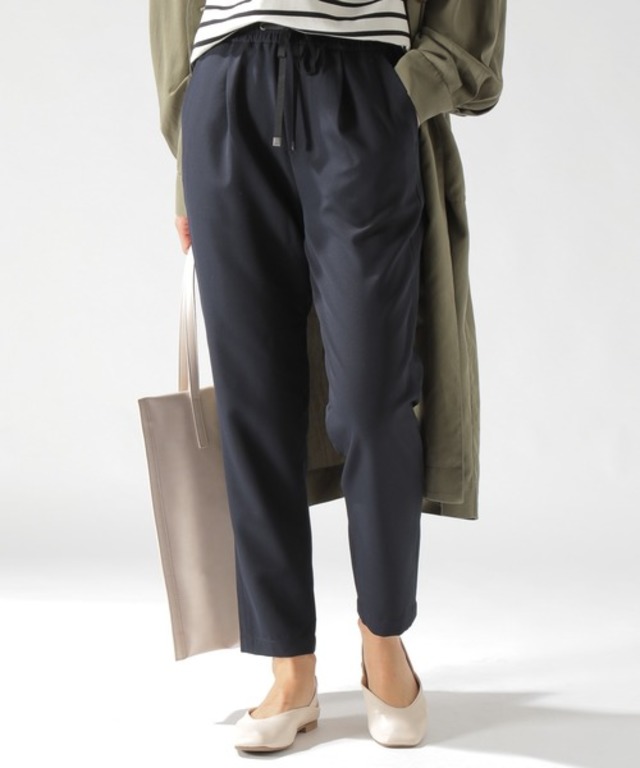 ストレッチテーパードパンツ