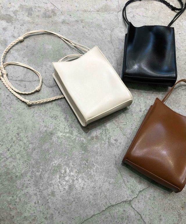 エコレザースクエアポシェット