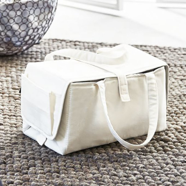 アイロンマットにもなるアイロン収納