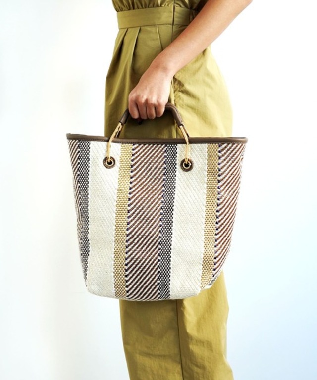 ◇メタルハンドルトートバッグ