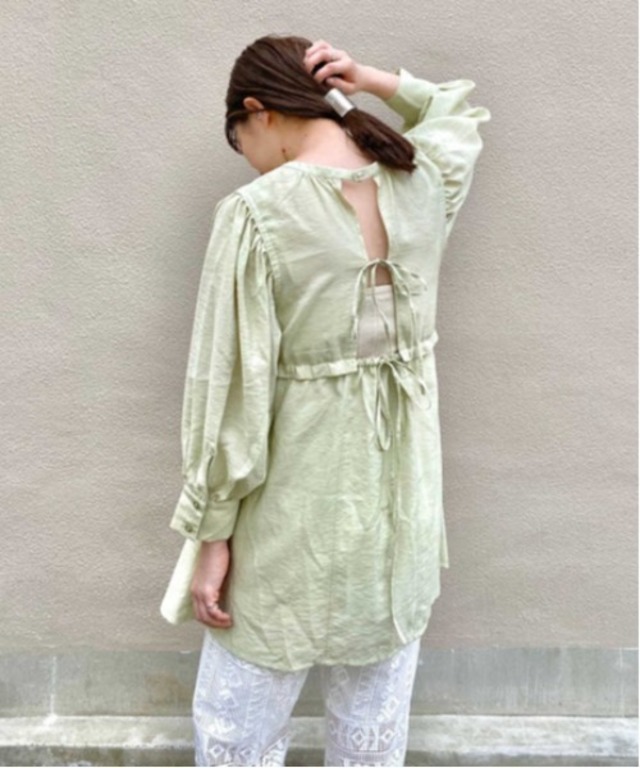 BACKあきデザインブラウス