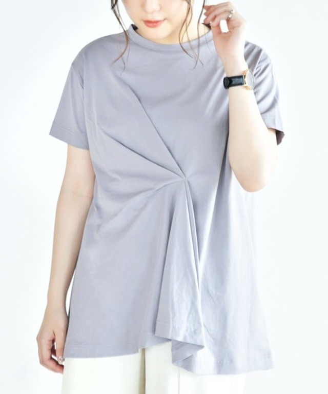 デザインタックTシャツ