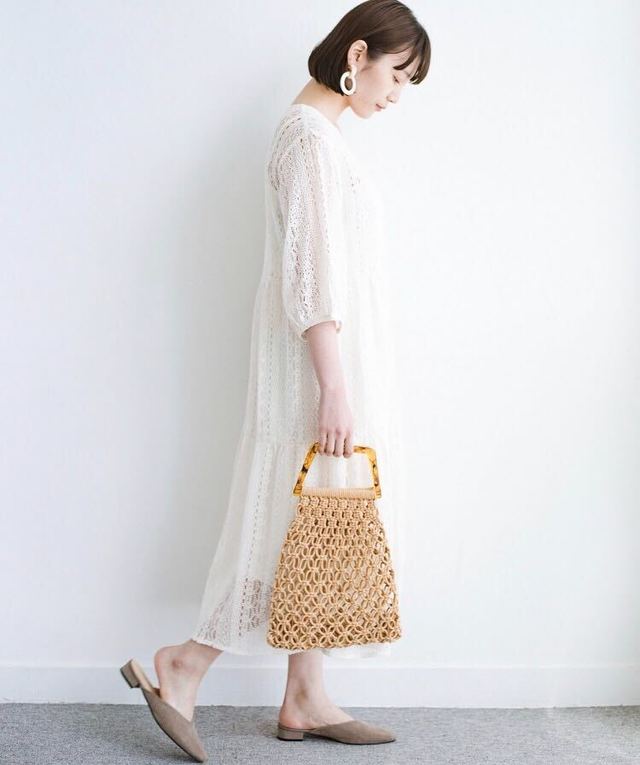 華やかレースもカジュアルに着こなせる 羽織としても便利なレースワンピース＆インナーセット