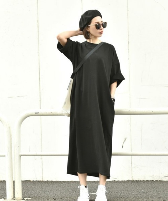 ポケット付きゆったりロング丈スウェットワンピース