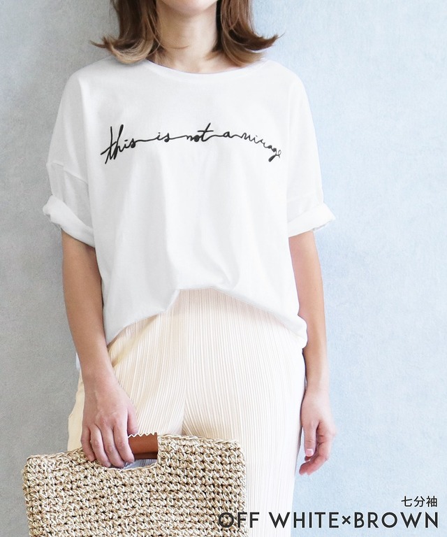 筆記体ロゴTシャツ