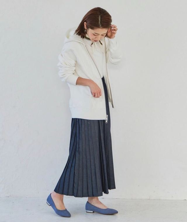 ポインテッドフラットパンプス