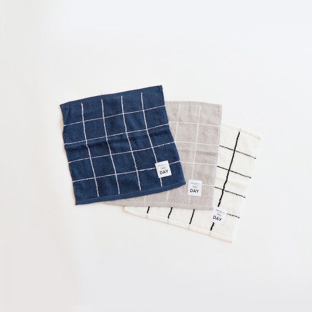 チェック柄ハンドタオル