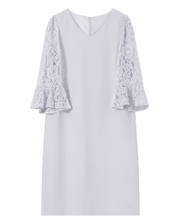 レースフレアスリーブVネックワンピース