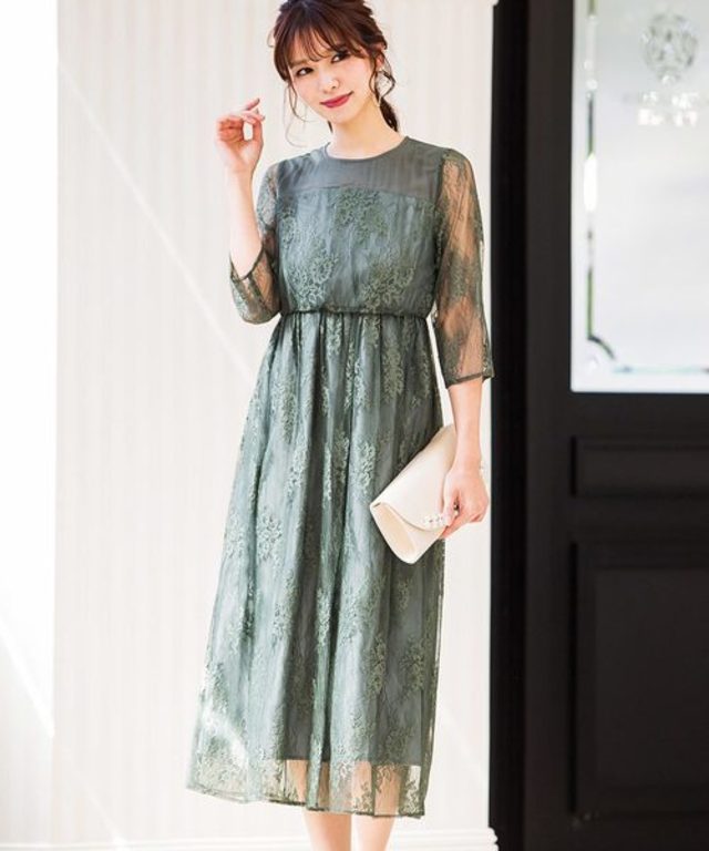 総レースロングワンピース
