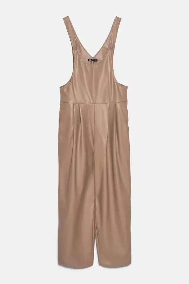 レザー風ジャンプスーツ