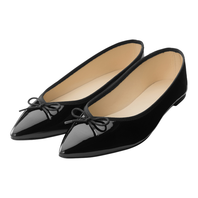 ポインテッドバレエシューズ