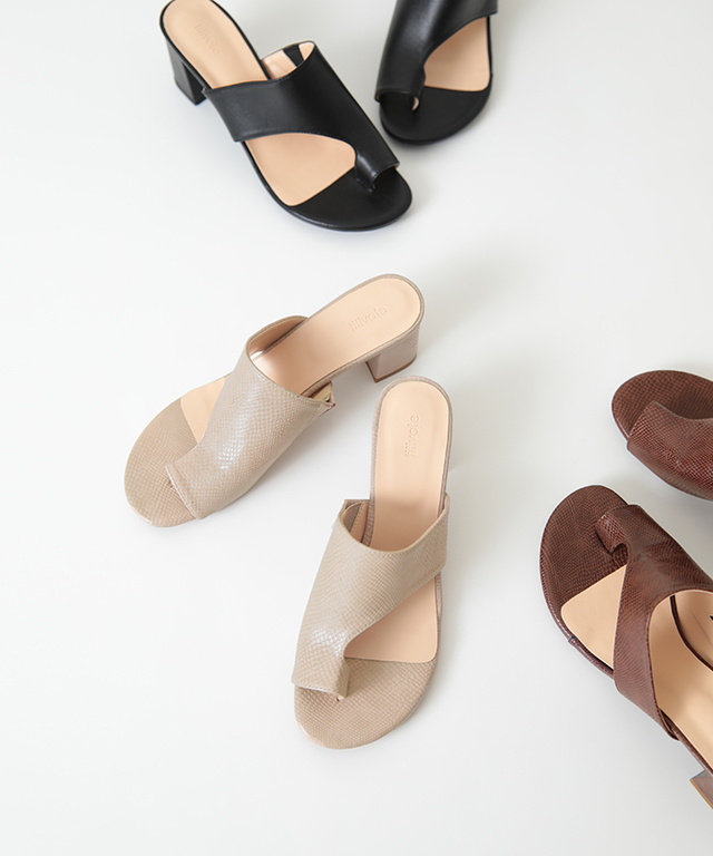 アシンメトリートングミュールサンダル