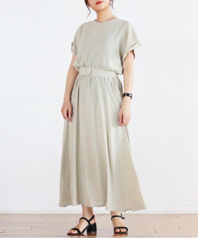 フレンチスリーブワンピース