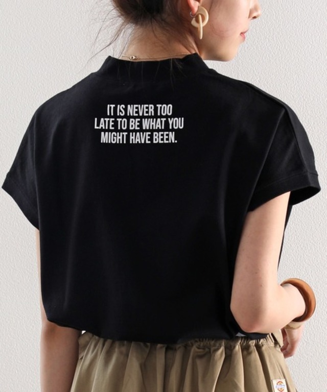 ロゴバックプリント　空紡糸ミドル丈無地モックネックTシャツ(半袖)