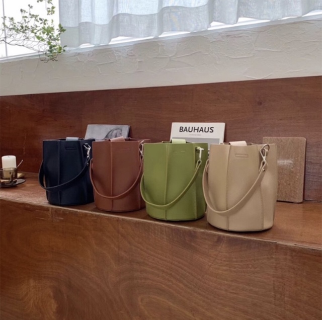 2way ウェーブ ショルダーバッグ(ポーチ付き)