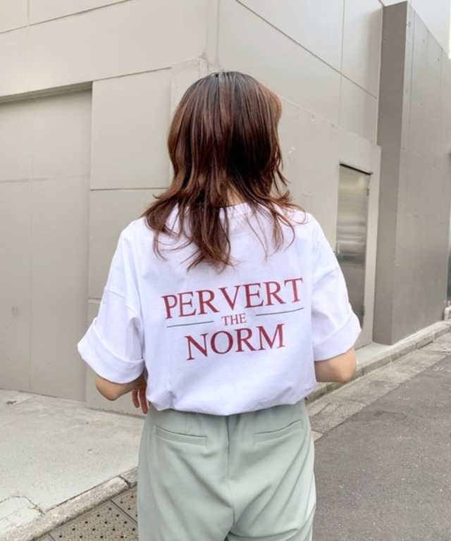 PERVERT NORMビッグシルエットロゴTEE